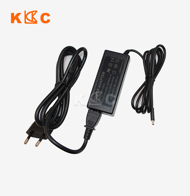 universal laptop charger 65w